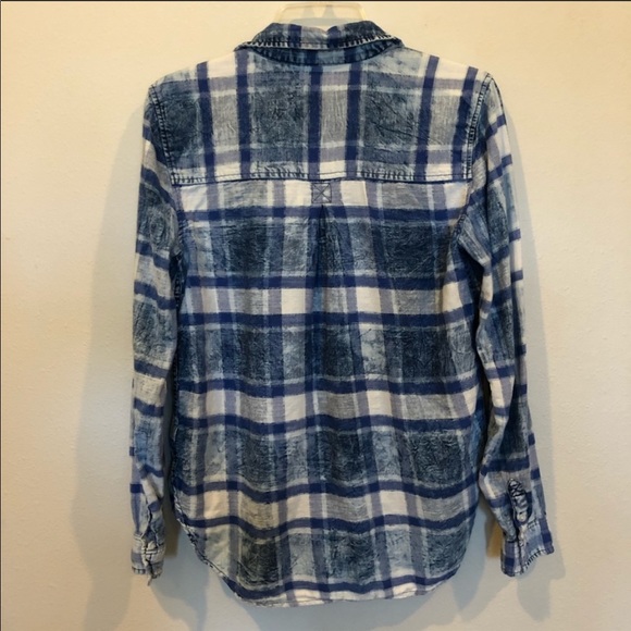 American Eagle blue plaid button up shirt - Picture 3 of 5